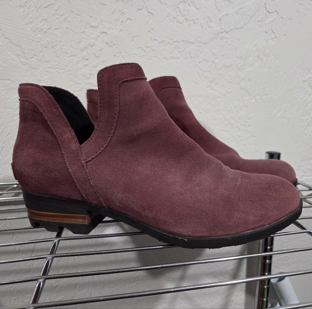 Women's Sorrel Lolla Suede Ankle Boots